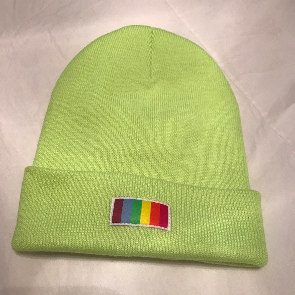 Kacey Musgraves Neon green beanie with rainbow